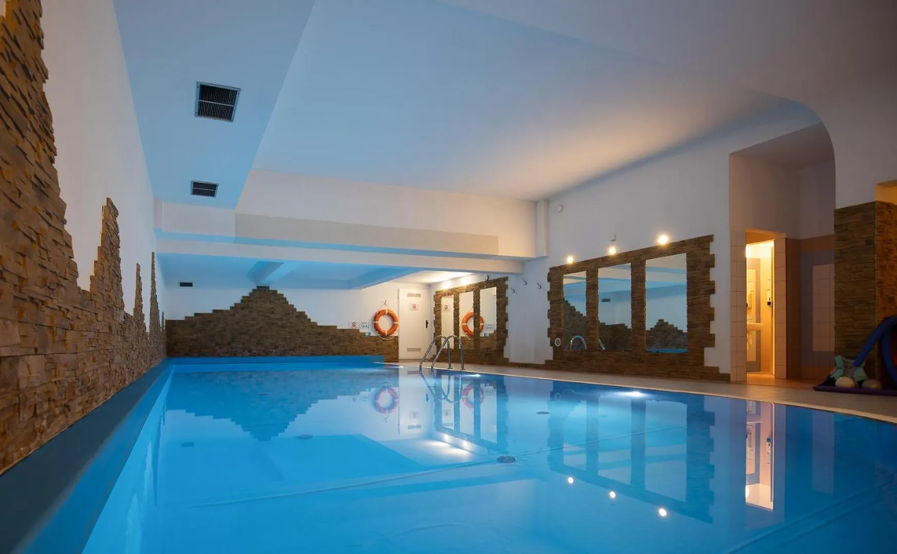 Visitzakopane - Radowid Loft Spa Apartment